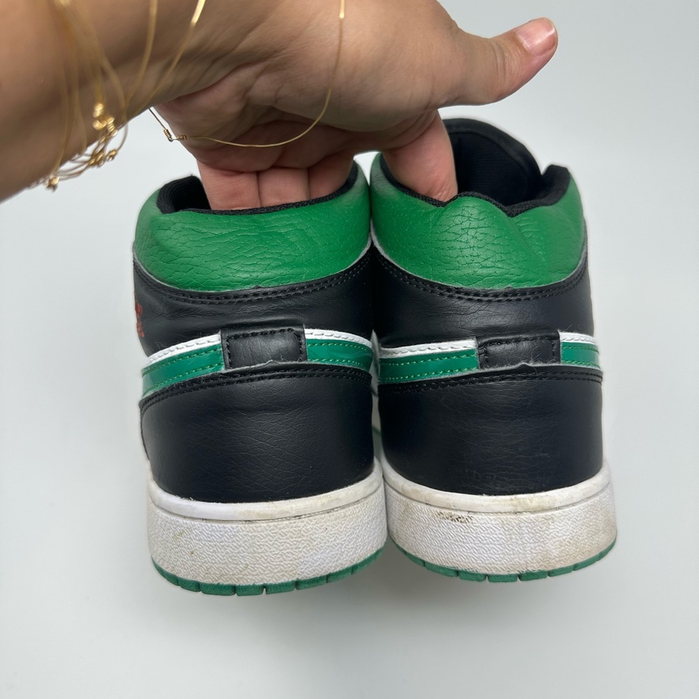 Air Jordan 1 Mid Shoe Black and Green Nike Men's size 10.5 - Picture 6 of 15